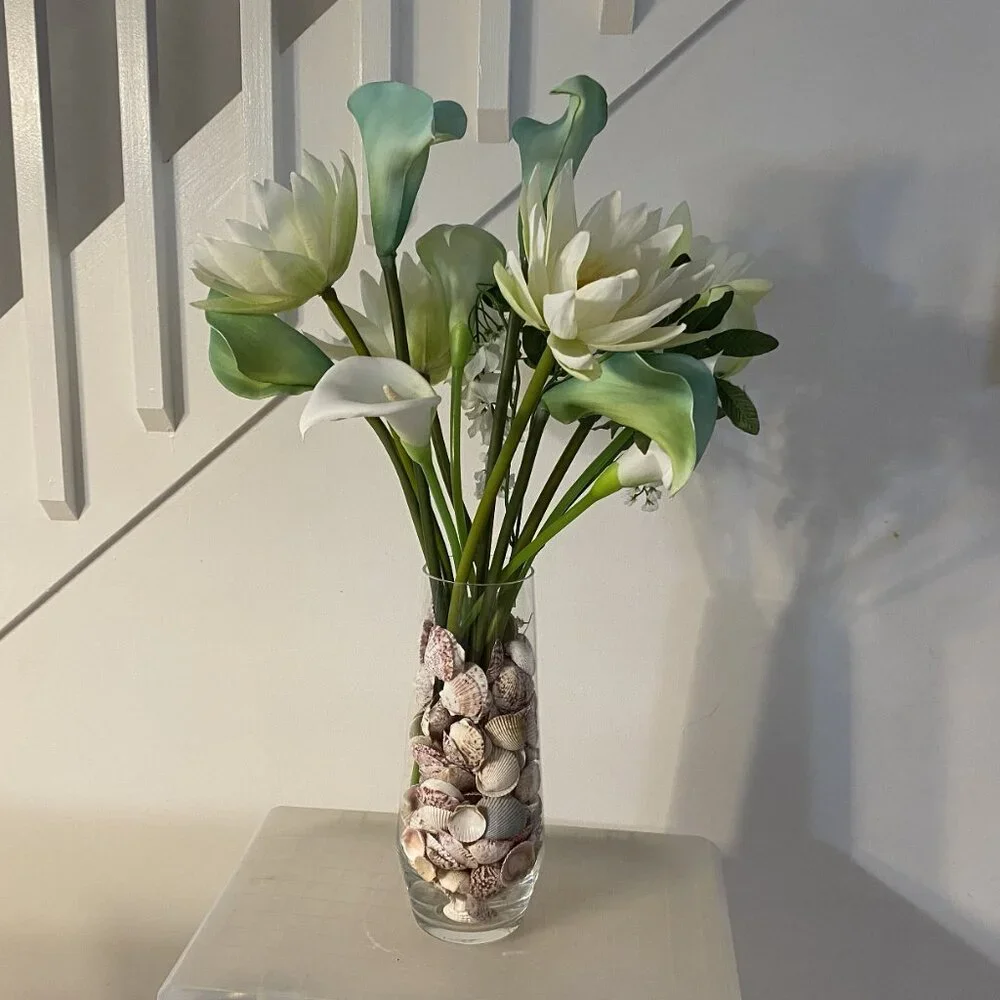 N/A elegant refined